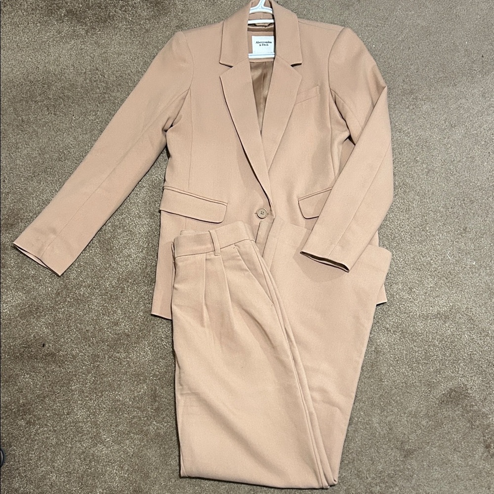 Abercrombie Tan Blazer Suit Jacket & Pants